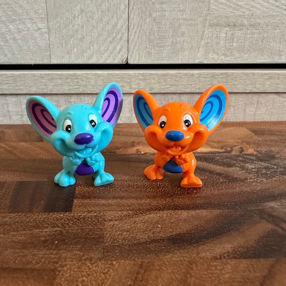 2013 Mousetrap Game Elefun & Friends Replacement Pieces Blue & Orange Mouse